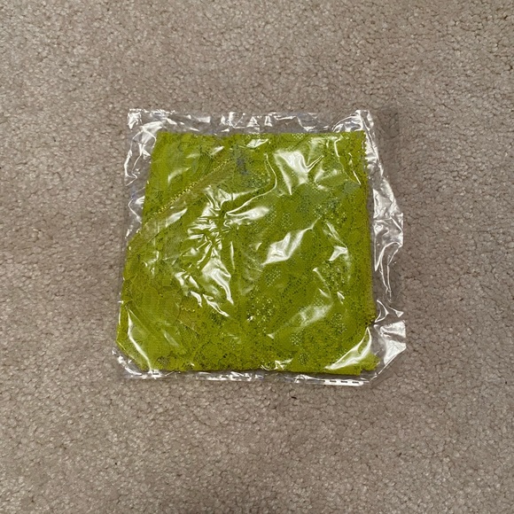 Bundle of 8 Lace Panties - Picture 5 of 9